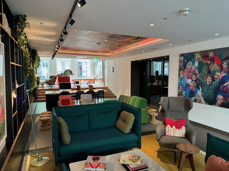 CitizenM Amsterdam Amstel Lobby